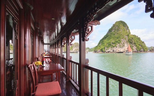 Halong Royal Palace Cruise