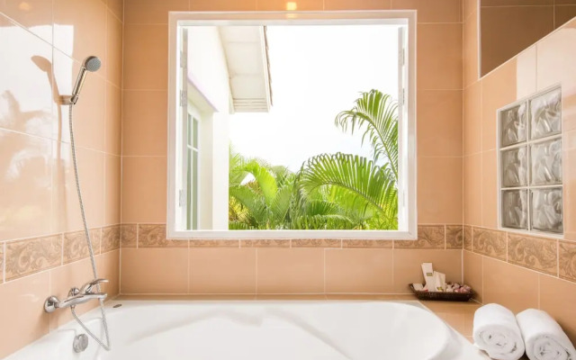 Royal Beach Pool Villa Pattaya