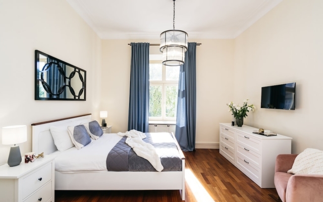 Art Apartment By Loft Affair