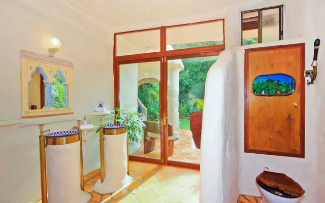 Amazing Wollumbin Palms Retreat at Mt Warning