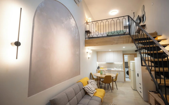 Vayas Residences Agora