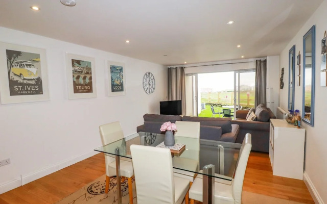 47 Bredon Court