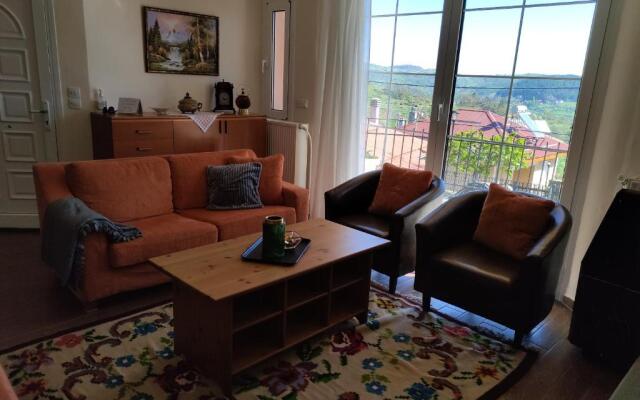 Estel 2bedroom villa with fireplace