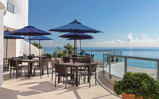 DoubleTree Resort & Spa by Hilton Ocean Point-N. Miami Beach
