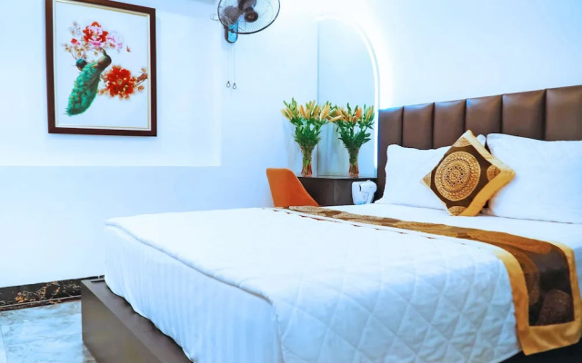 Grad Queen Hotel 2  Ha Dong