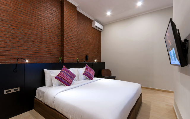 S Loft Manado – Guest Rooms – Manado