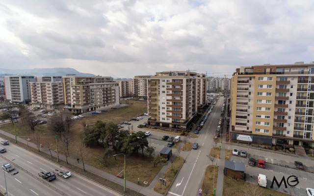MoHost Dynamic - Modern 2BR Apartment