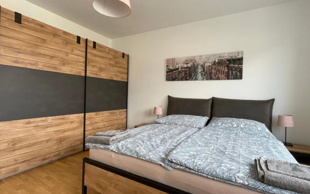 City Top -Apartment please