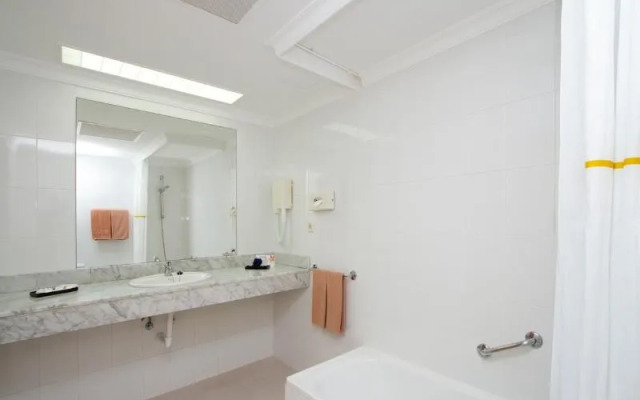 Hotel Riu Oliva Beach Resort