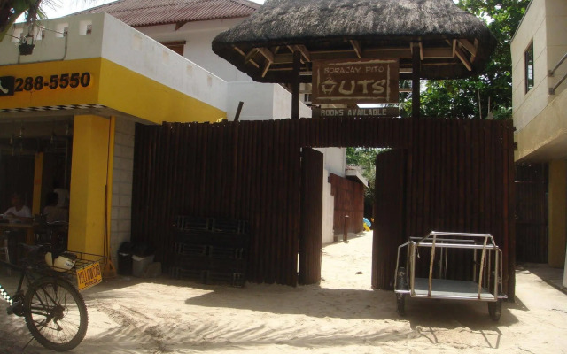 Boracay Pito Huts Resort