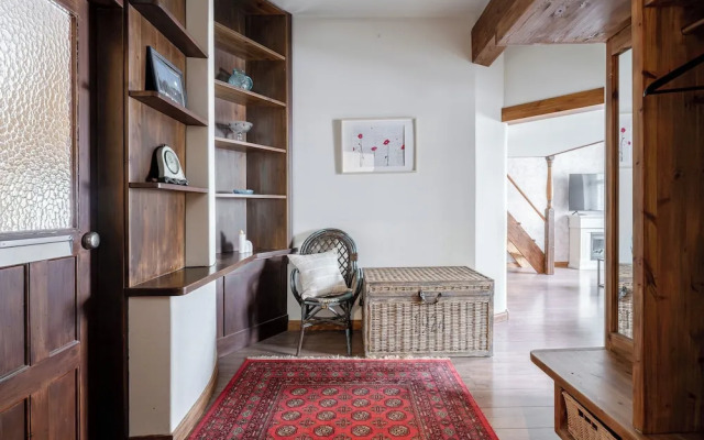 Historical Downtown Home with Parking and Steam Sauna
