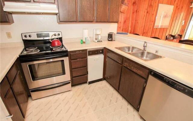 Mammoth Ski & Racquet Club #12 - Pet Okay! 2 Bedrooms 2 Bathrooms Cond