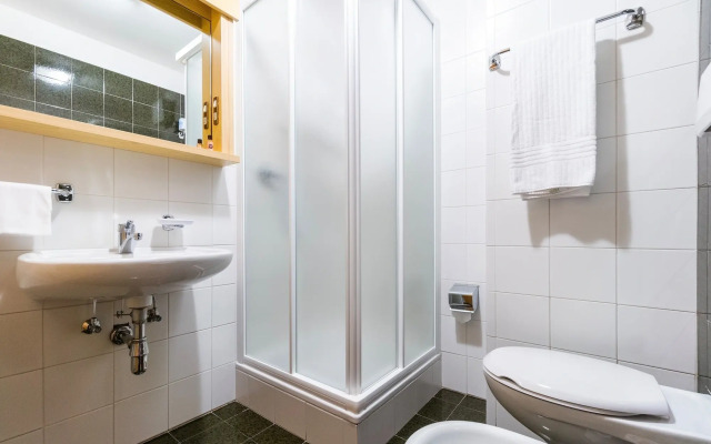 Apartments Lores