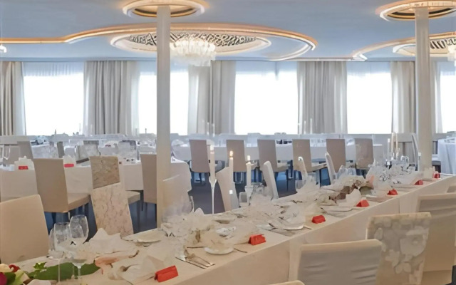 Adaastra Boutique Hotel