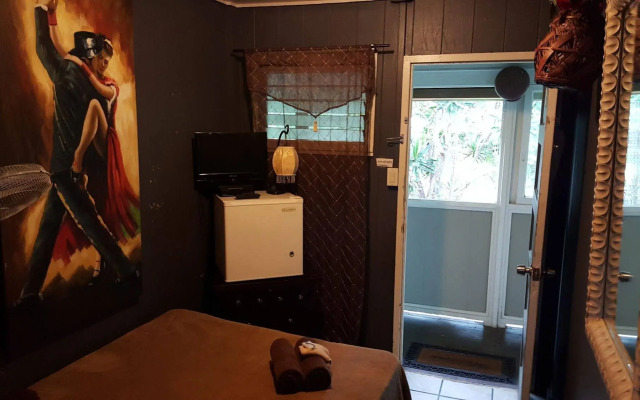 Hostel City Maui 1