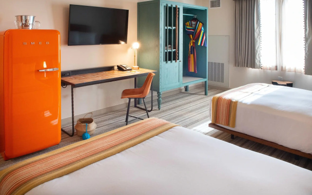 Texican Court, by Valencia Hotel Collection