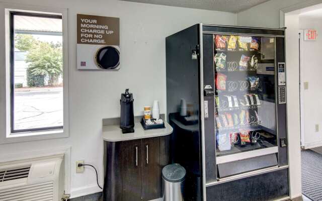 Motel 6 Union City, GA - Atlanta Airport