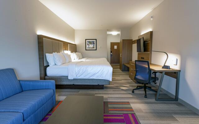 Holiday Inn Express & Suites Columbus - Worthington, an IHG Hotel