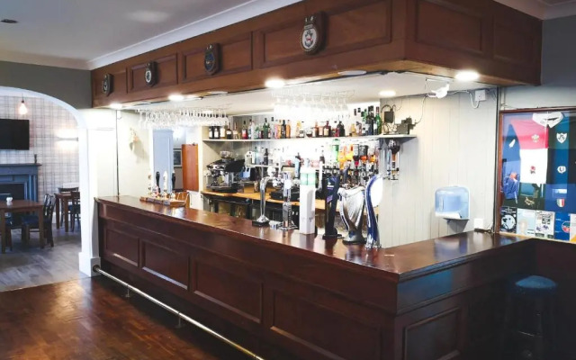 George and Abbotsford Hotel