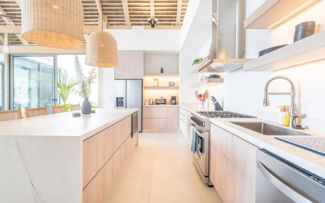 Casa Frenchie Luxury Oceanview Jungle Villa 12pp