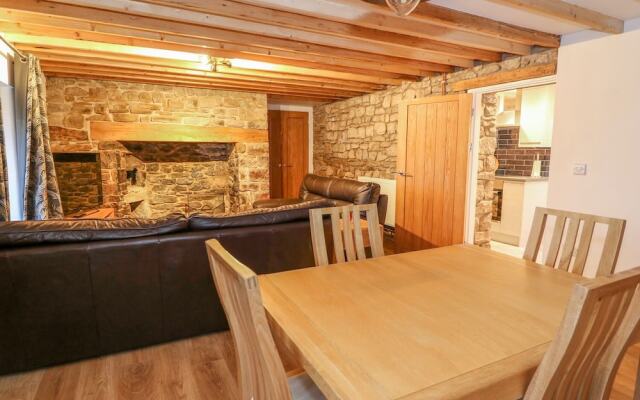 Crooked Hill Cottage