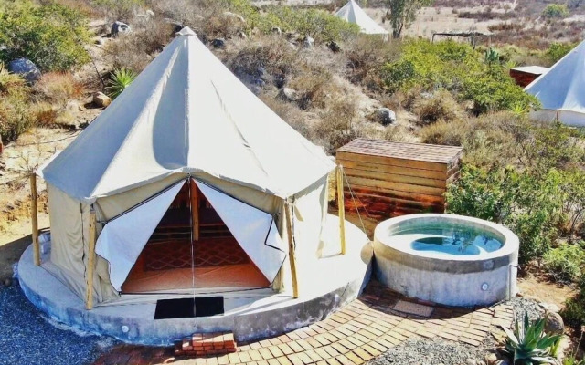 Ally Glamping