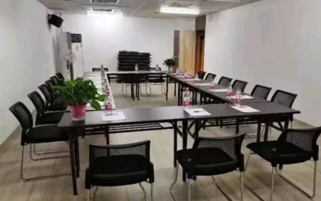 Home Inn (Yancheng Yulong East Road)