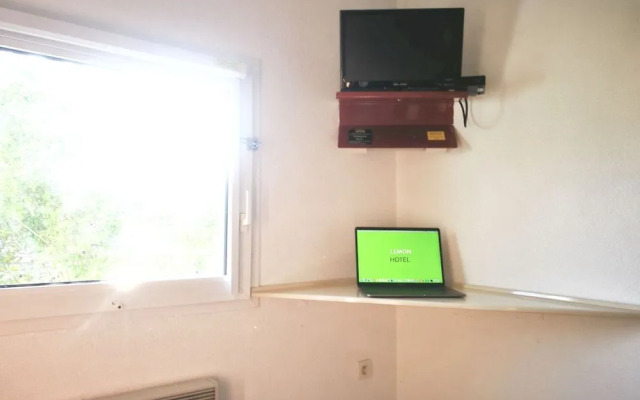 Lemon Hotel Chatellerault