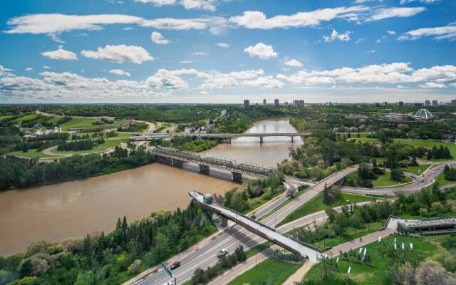 Courtyard by Marriott Edmonton Downtown