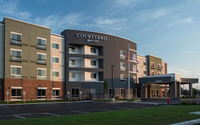 Courtyard Clifton Park