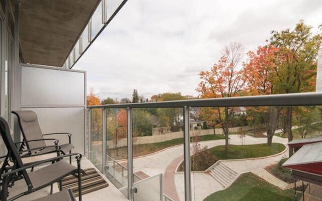 LM Stays - Richmond Road Condo