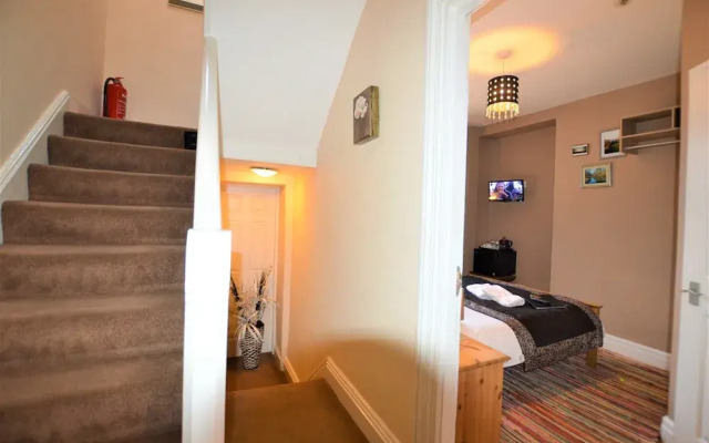 4 bedroom town house