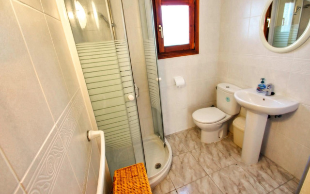 Jane - modern, well-equipped bungalow in Moraira