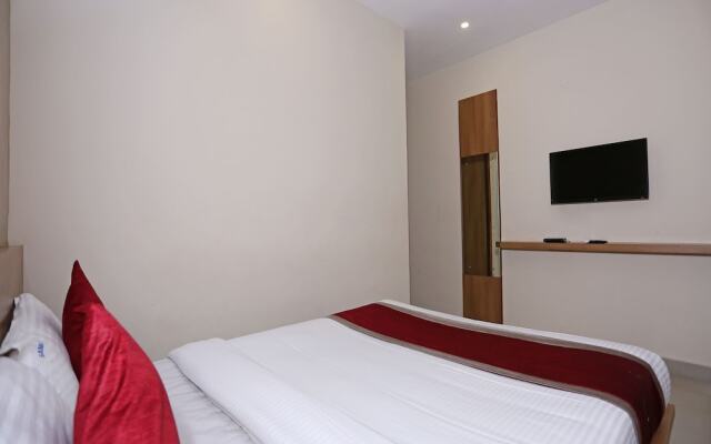 OYO 6447 Samasth Rooms And Suites
