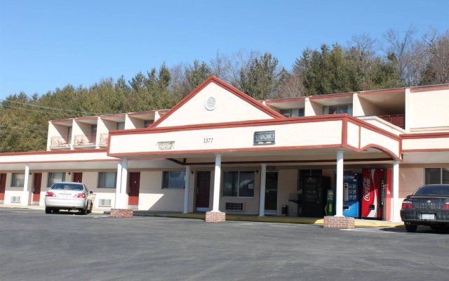 Greene's Motel Boone
