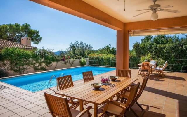 Villa Ionian Rose in Afrato