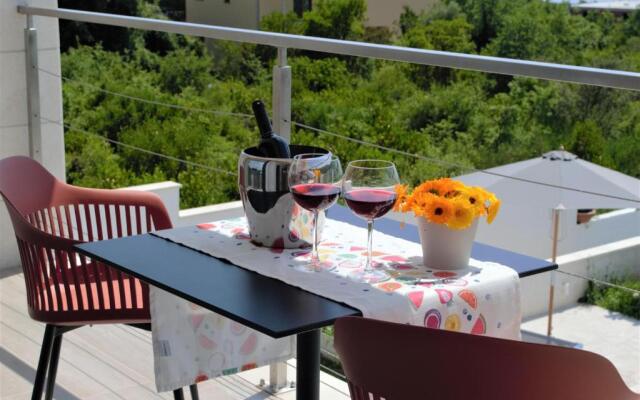Sea view villa with a pool-3 apartments