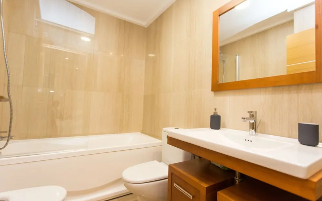 Lujoso apartamento con piscina interior