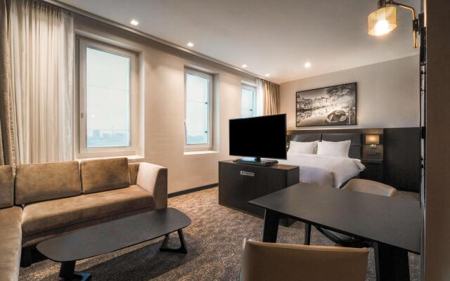 Radisson Hotel & Suites Amsterdam South
