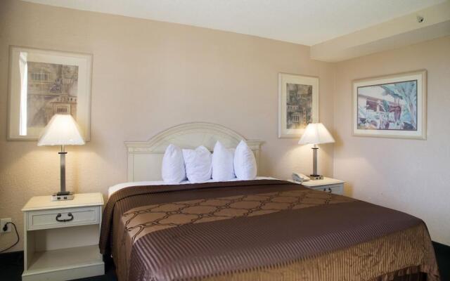 Consulate Hotel Airport/Sea World San Diego Area