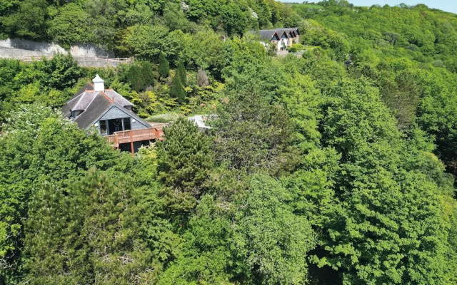 The Gatehouse - 2 Bedroom Apartment - Pendine