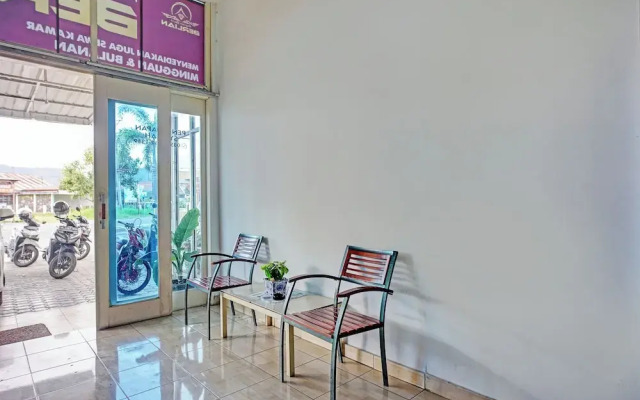 OYO 93264 Penginapan Syari'ah Berlian