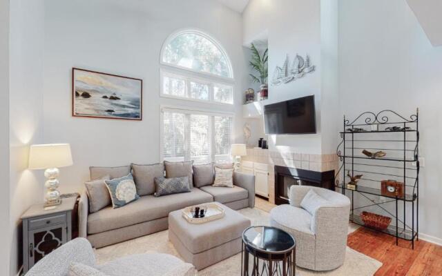 7611 Huntington Villas