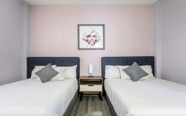 Luxury in the Heart of Roma - Elevator - Sleeps 7