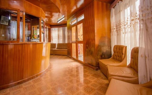Hotel Genevieve