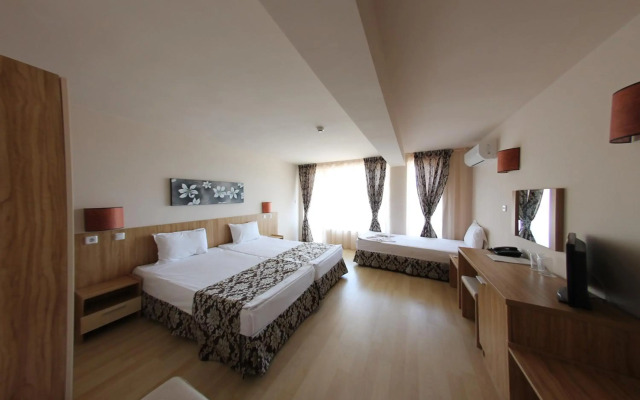 Karlovo Hotel