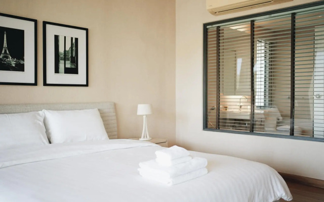 Palm Crescent Huahin Resort