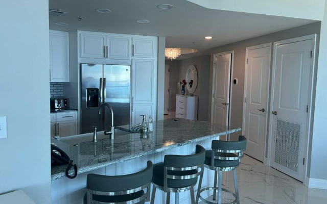 3 Portofino 1707, Pensacola Beach