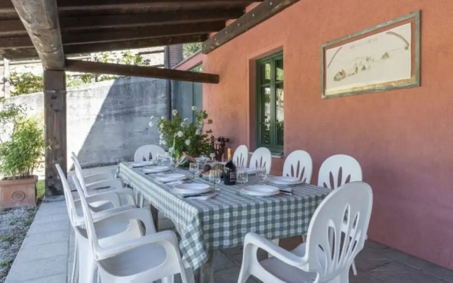 Villa Popiglio Comfortable Holiday Residence