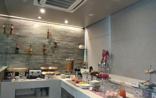 Royal Orchid Central, Vadodara